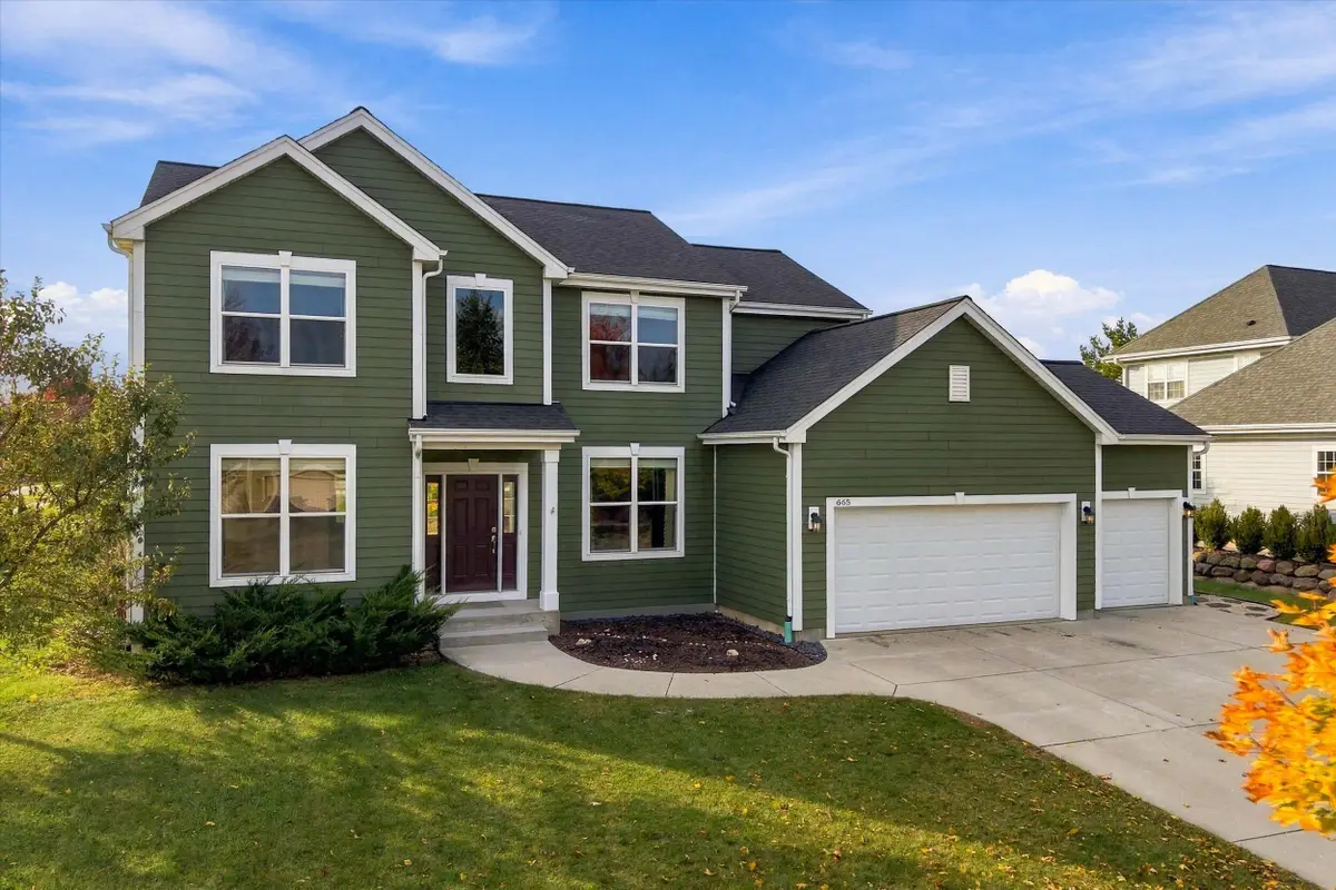 665 Evergreen Ter, Port Washington, WI 53074 - #1