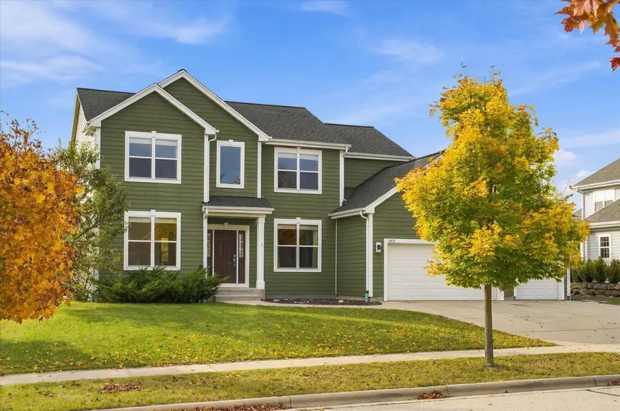 665 Evergreen Ter, Port Washington, WI 53074 - #2