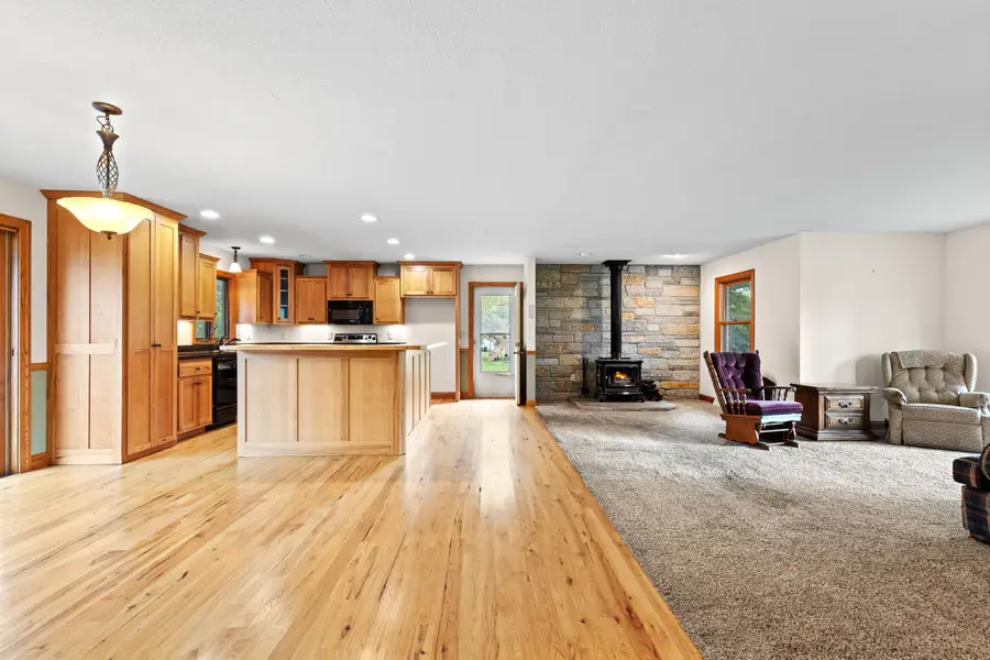 W244N4454 Swan Rd, Pewaukee, WI 53072 - #3