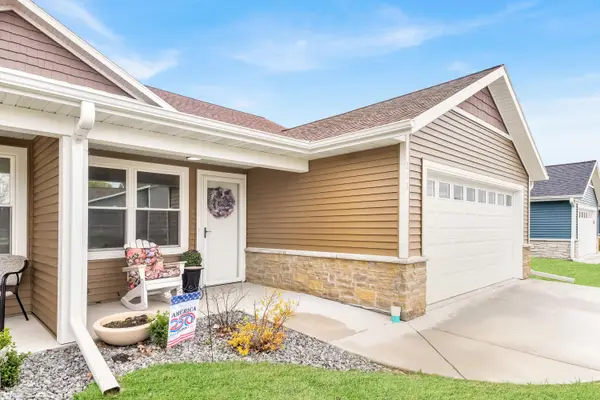 211 Edenview Ln, Eden, WI 53019