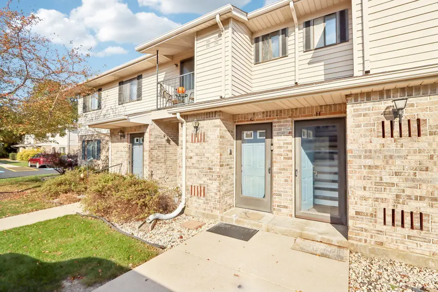 3938 81st St, Kenosha, WI 53142 - #2