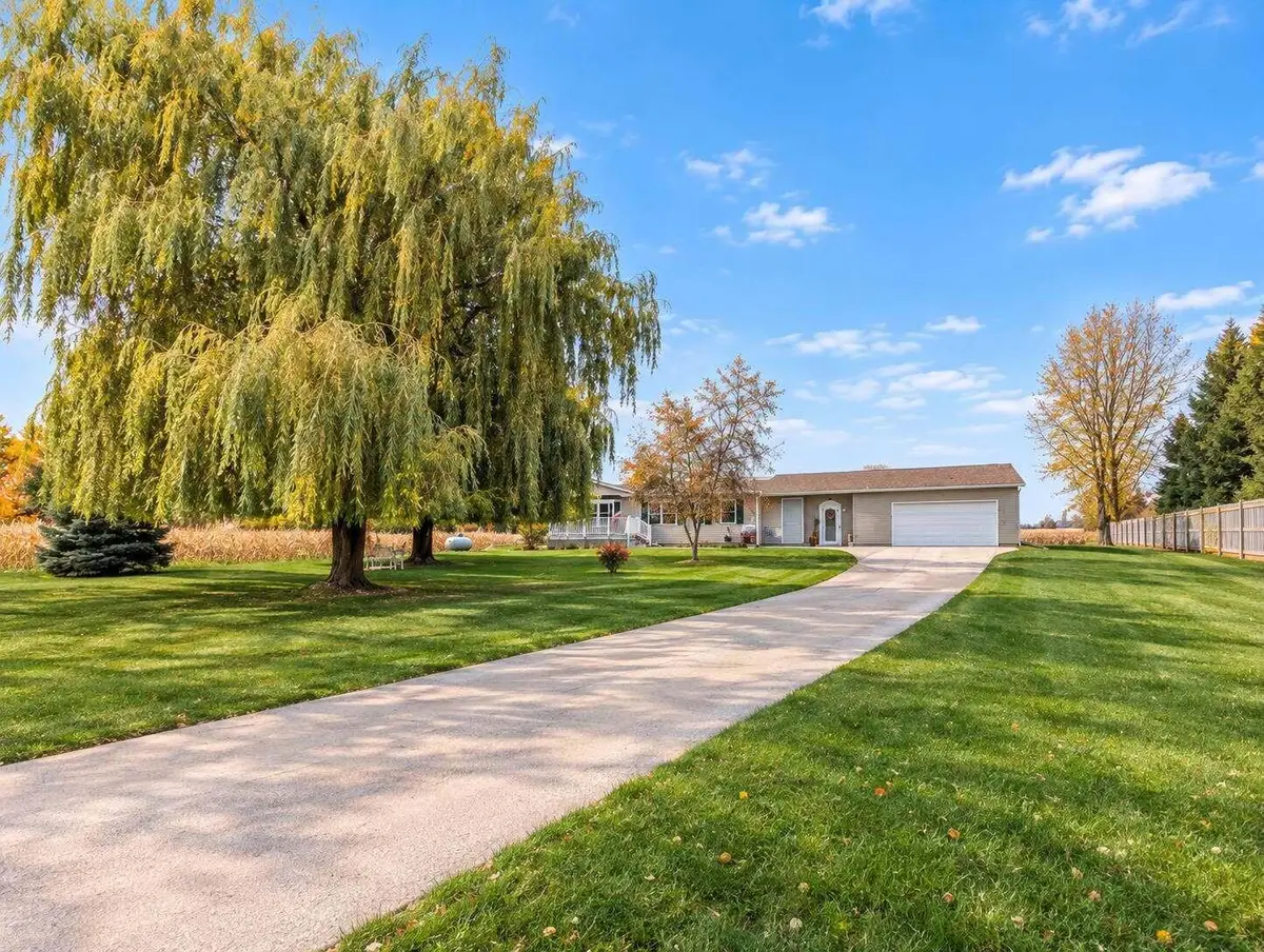 N3982 Lilly Rd, Rubicon, WI 53078 - #1