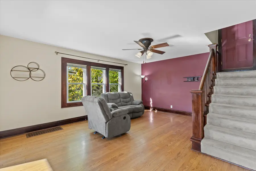 420 S Washington Ave, Waukesha, WI 53188 - #2