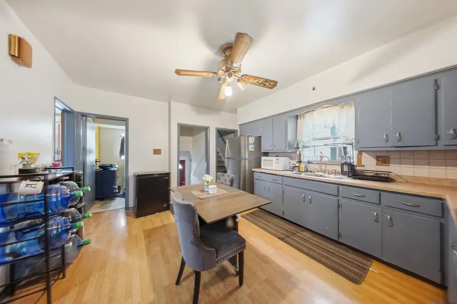 2570 S 34th St, Milwaukee, WI 53215 - #2