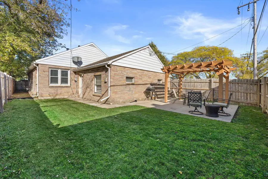 4001 Olive St, Racine, WI 53405 - #3