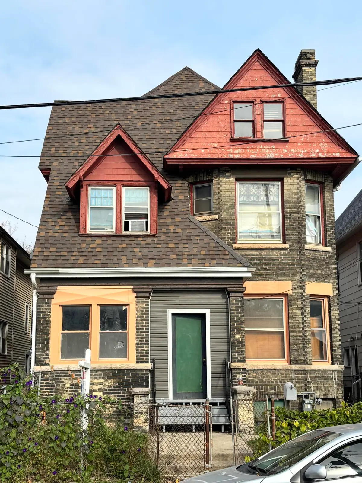 2000 W Pierce St, Milwaukee, WI 53204 - #1