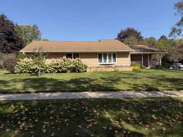 W60N859 Sheboygan Rd, Cedarburg, WI 53012