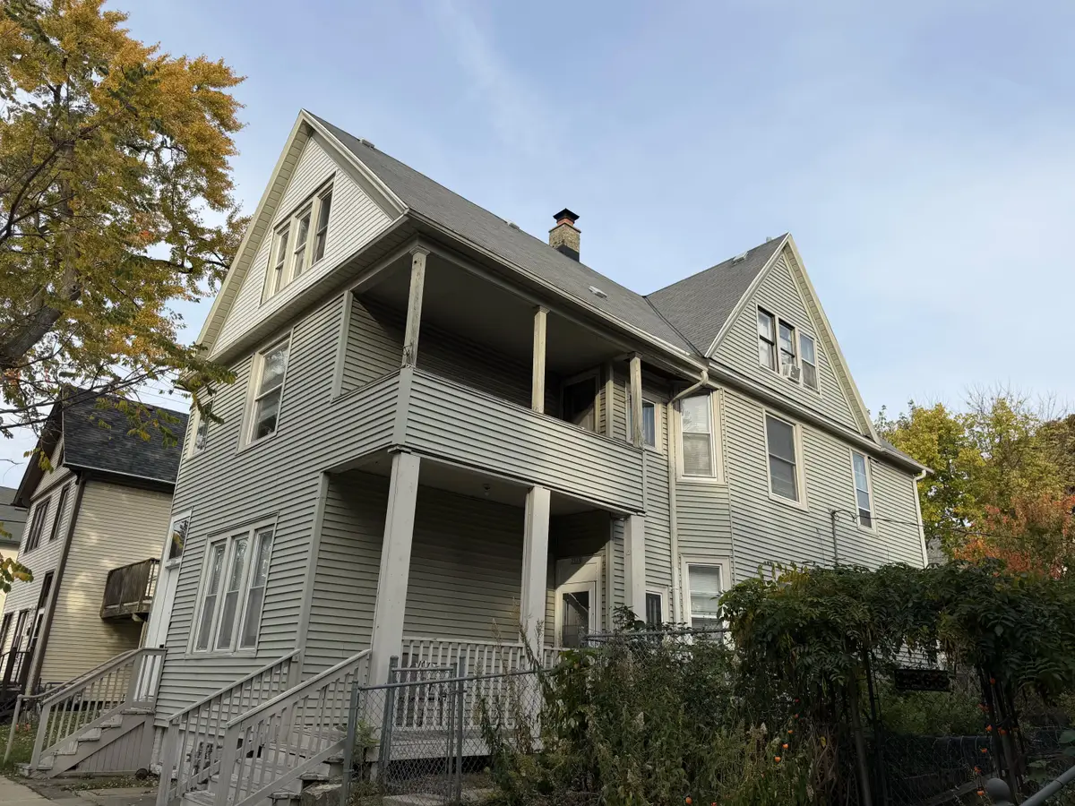 2568 N Booth St, Milwaukee, WI 53212 - #1