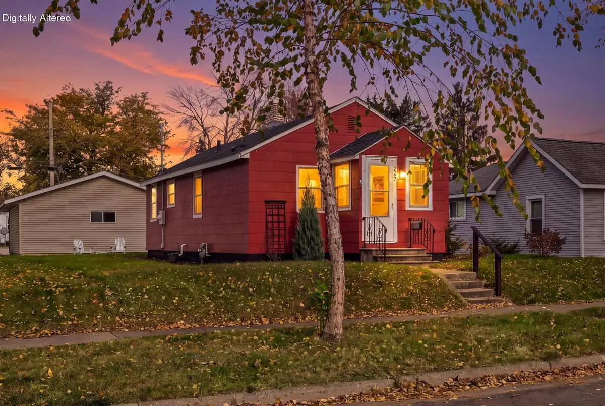 2207 Park Ave, La Crosse, WI 54601 - #1