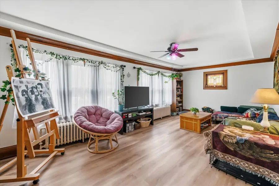 1411 Rawson Ave, South Milwaukee, WI 53172 - #2