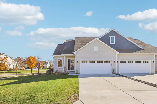 793 Bridlewood Dr, Hartford, WI 53027