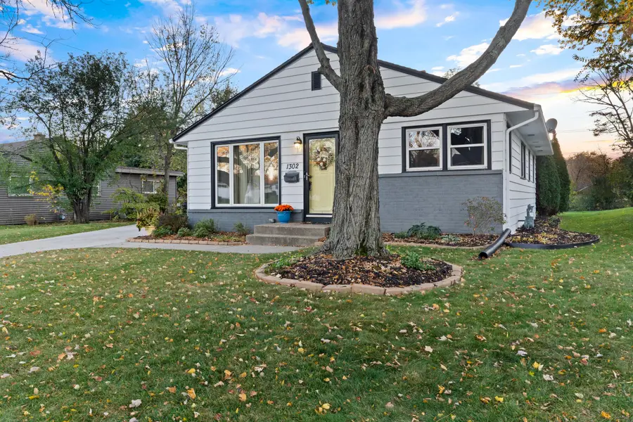 1302 N Bel Ayr Dr, Waukesha, WI 53188 - #2