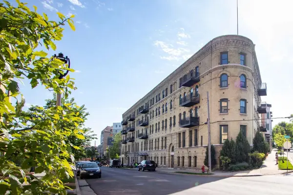 1818 N Water St, Milwaukee, WI 53202
