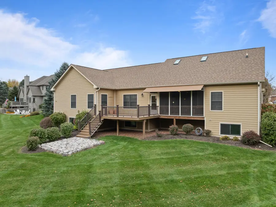 1205 Bridget Ct, Fontana, WI 53125 - #2