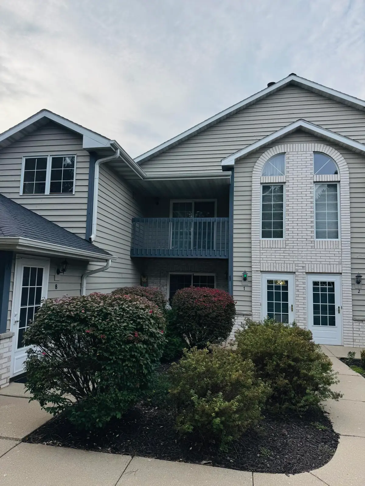 W240N2566 E Parkway Meadow Cir, Pewaukee, WI 53072 - #1