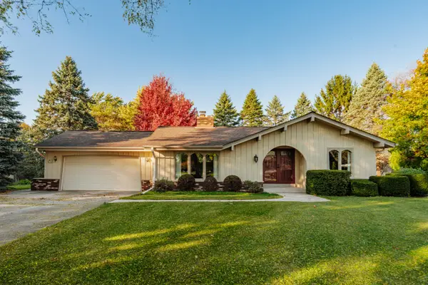 W170N9957 Oriole Ct, Germantown, WI 53022