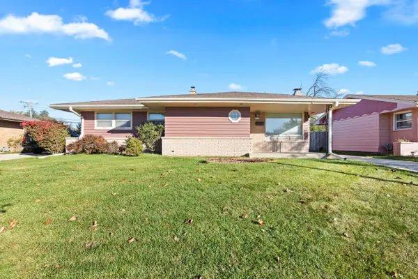 6114 N 95th St, Milwaukee, WI 53225
