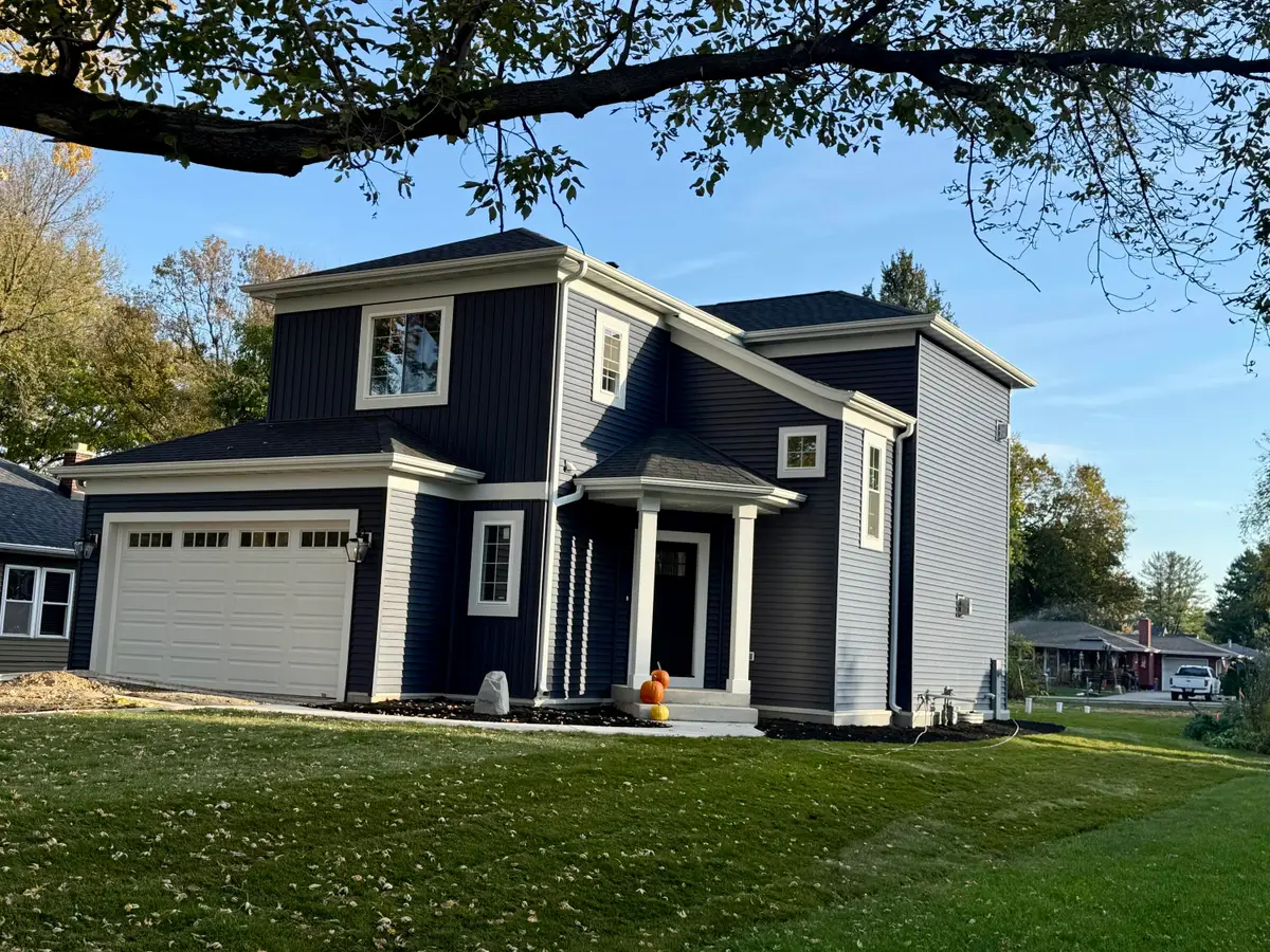 N55W37045 Lisbon Rd, Oconomowoc, WI 53066 - #1