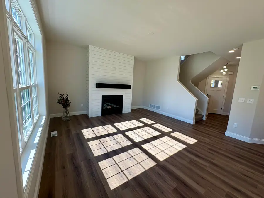 N55W37045 Lisbon Rd, Oconomowoc, WI 53066 - #3