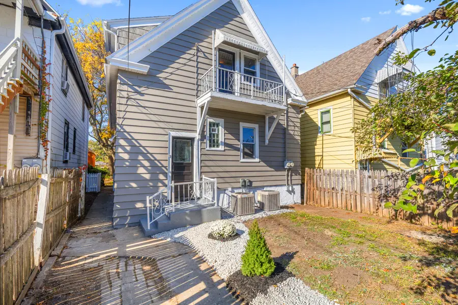 2548 S 29th St, Milwaukee, WI 53215 - #3
