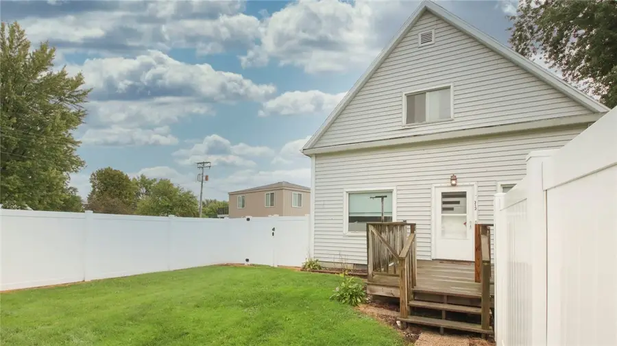 312 N 3rd Street, Abbotsford, WI 54405 - Image #2