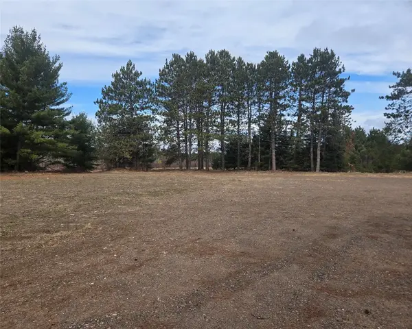 15196 W Chippewa Trail, Hayward, WI 54843