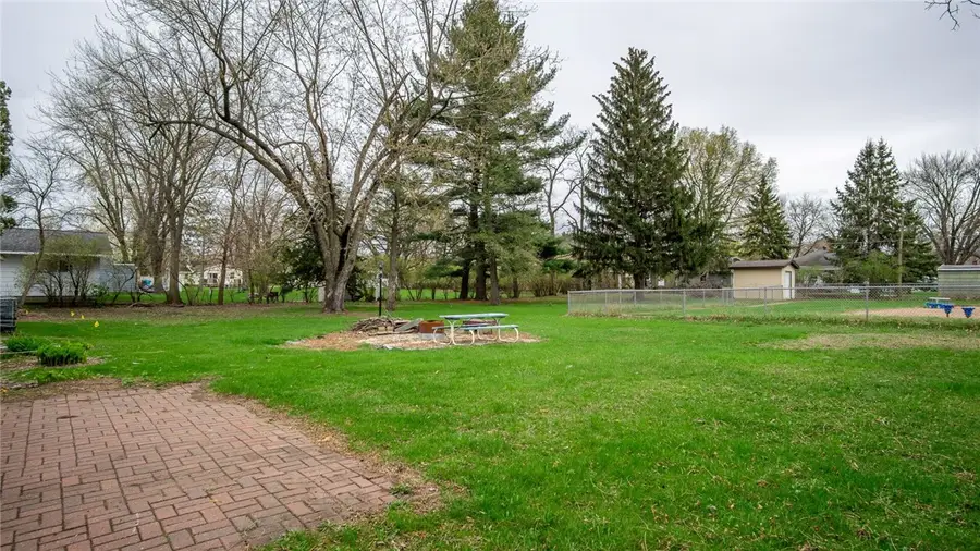 1413 E Clairemont Avenue, Eau Claire, WI 54701 - Image #3