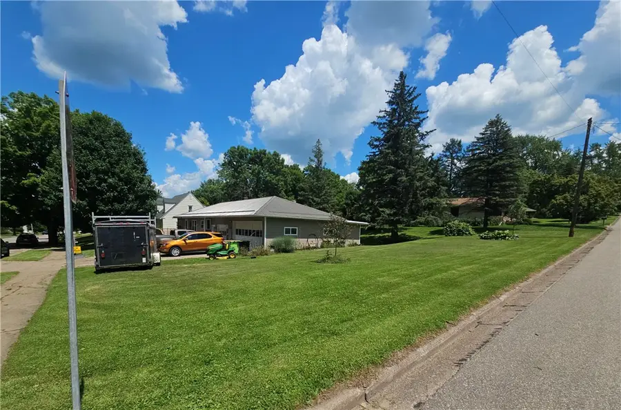 105 Court Street, Neillsville, WI 54456 - Image #2