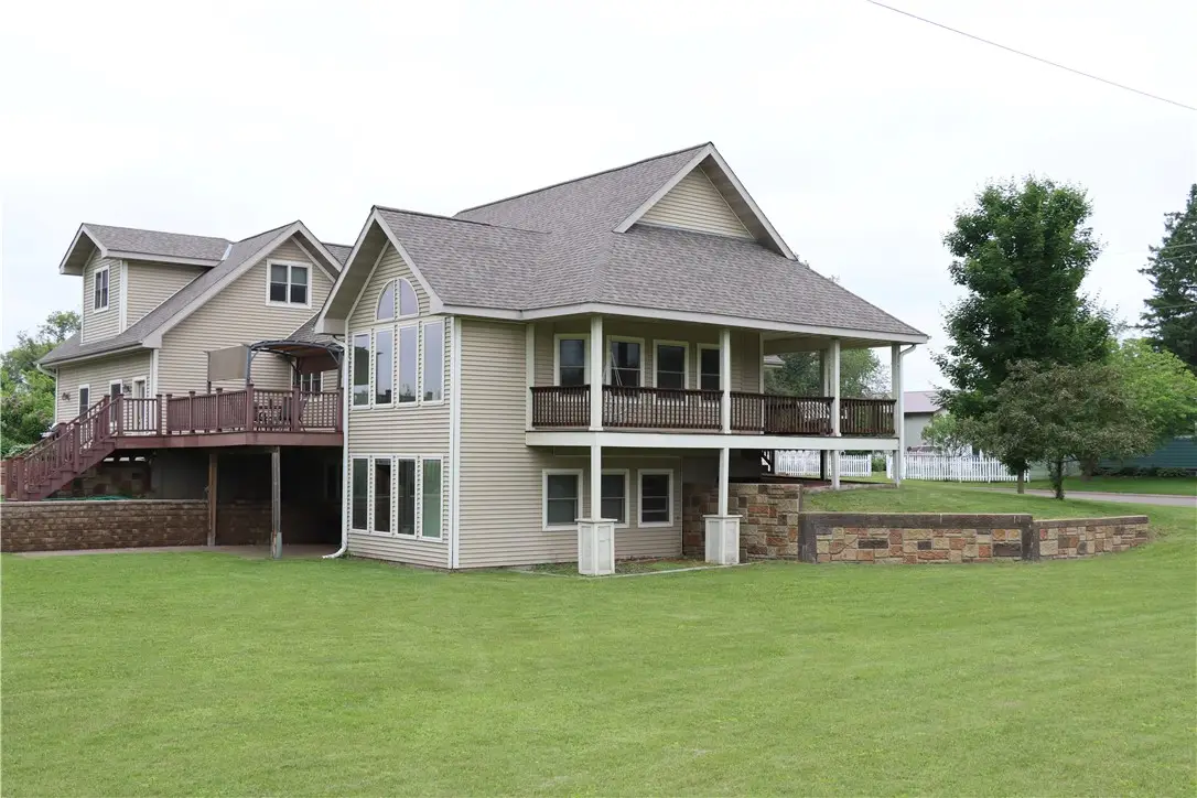 121 Alma Street S, Almena, WI 54805 - Image #1