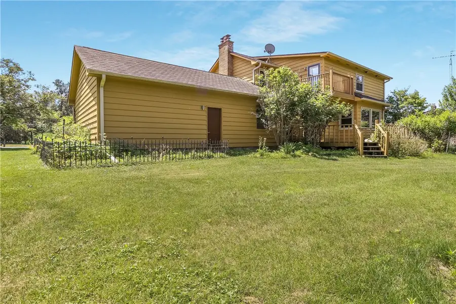 6720 S Shore Drive, Altoona, WI 54720 - #3