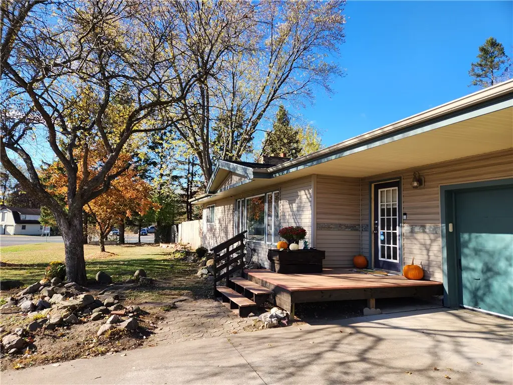 206 7th Avenue, Chippewa Falls, WI 54729 - Image #1