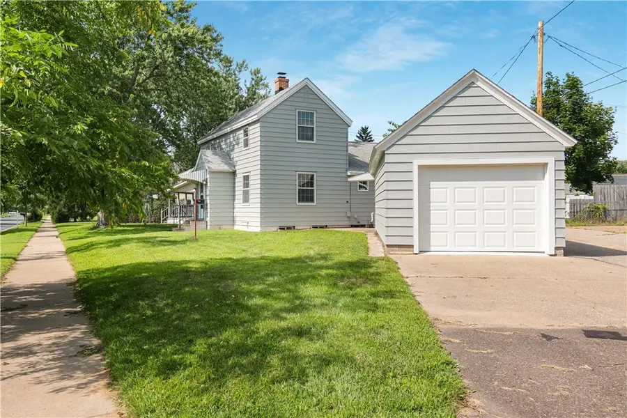 723 Huebsch Boulevard, Eau Claire, WI 54701 - Image #2