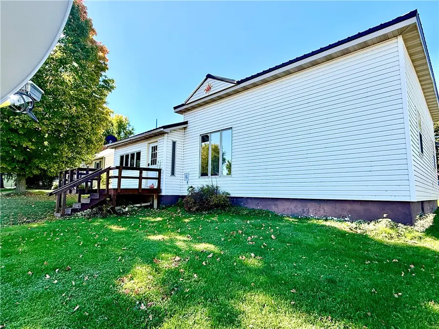 219 N Main Street, Greenwood, WI 54437 - Image #2