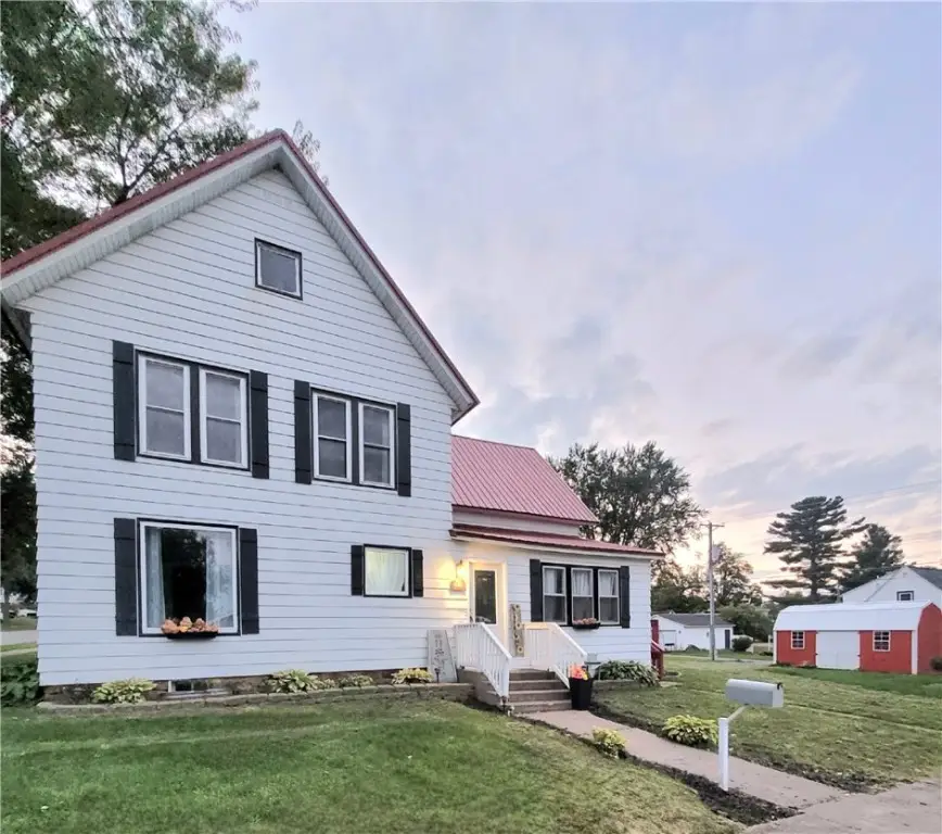 400 Oak Street, Neillsville, WI 54456 - Image #2