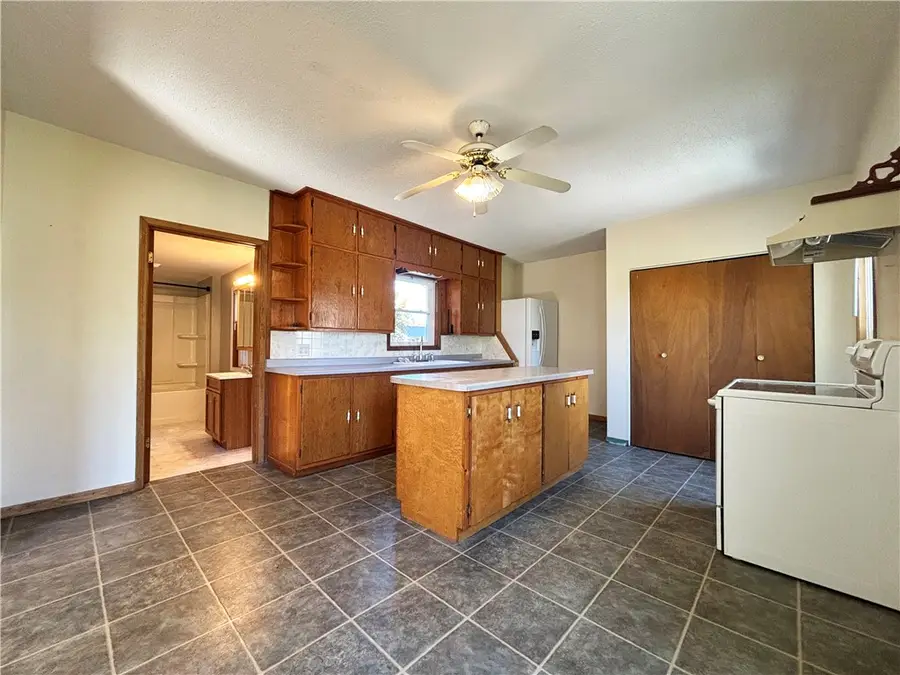 331 Phipps Avenue, Rice Lake, WI 54868 - Image #2