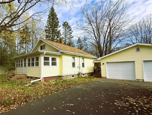 719 E 11th Street N, Ladysmith, WI 54848