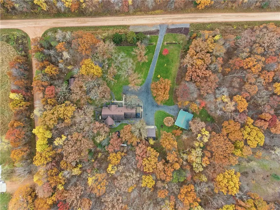 E29206 River Road, Stanley, WI 54768 - Image #3