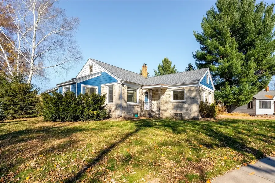 925 N High Street, Chippewa Falls, WI 54729 - Image #3