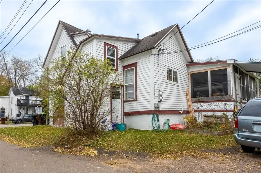 708 Jones Street #1 & 1/2, Eau Claire, WI 54701 - Image #2