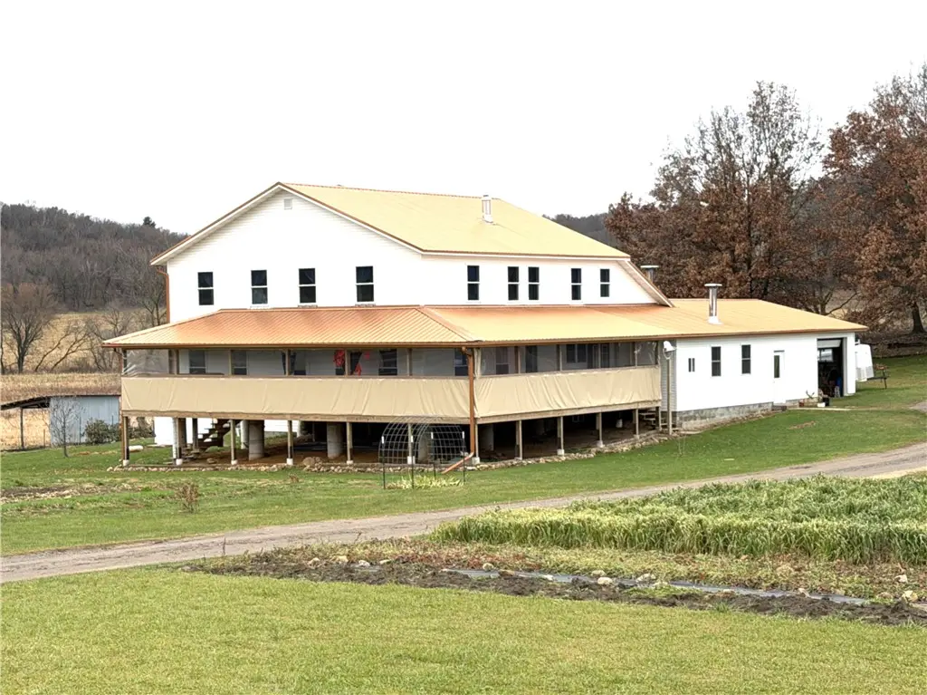 N24773 Washington Coulee Rd., Ettrick, WI 54627 - Image #1