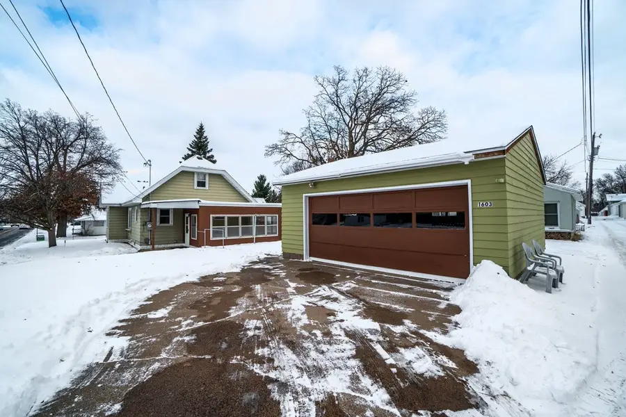 1603 Woodland Avenue, Eau Claire, WI 54701 - Image #2