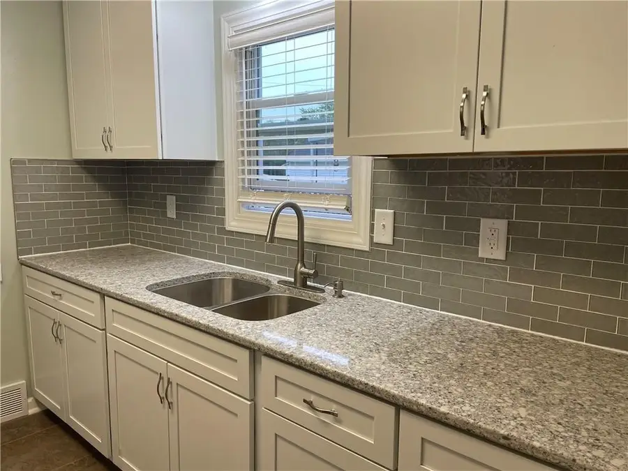 1917 8th Street, Eau Claire, WI 54703 - Image #2