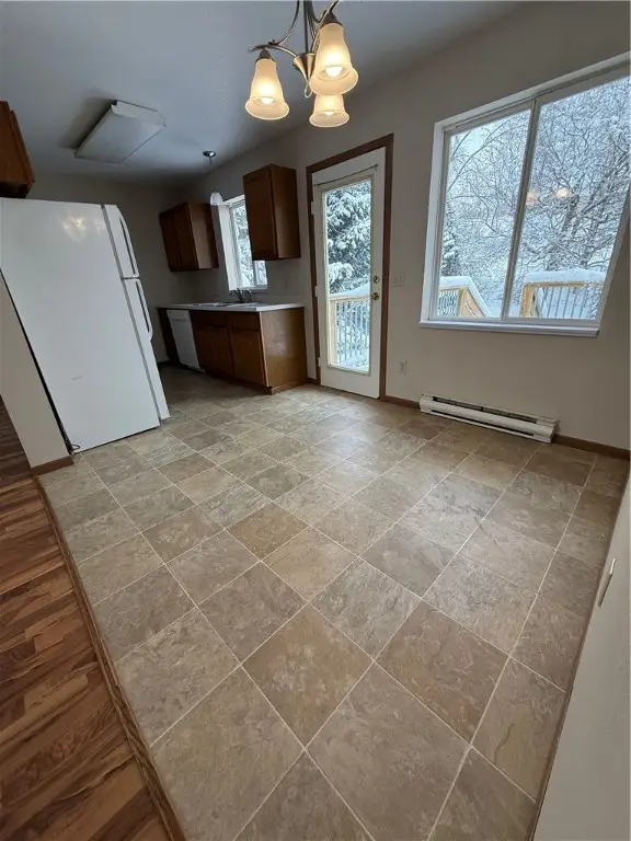 915 28th Avenue N, Menomonie, WI 54751 - Image #2