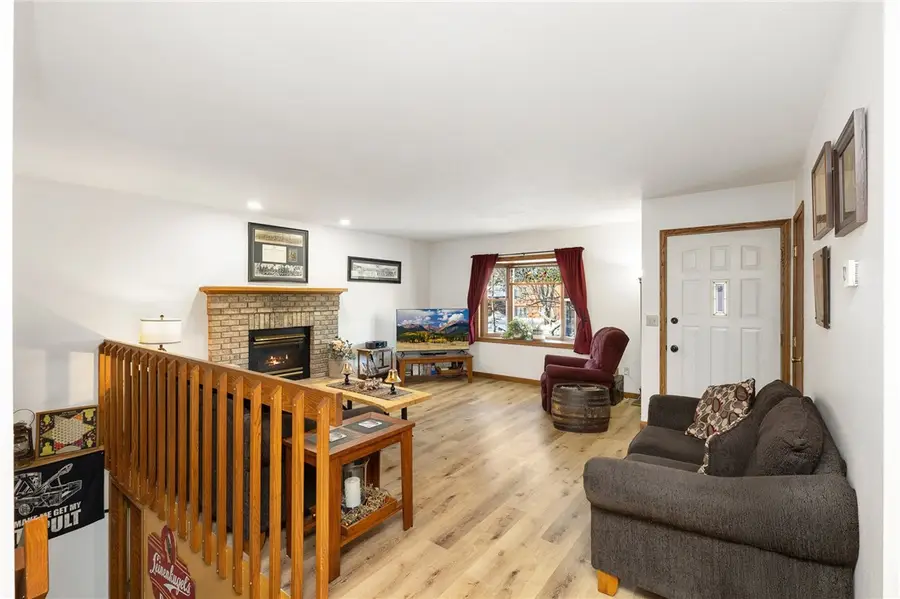 910 Farmer Avenue, Tomah, WI 54660 - Image #2