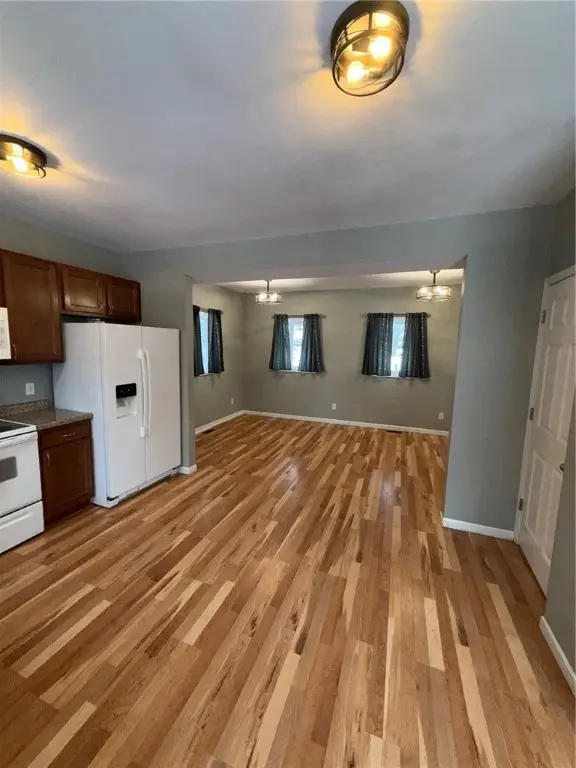 25997 E Mondovi Street, Eleva, WI 54738 - Image #2