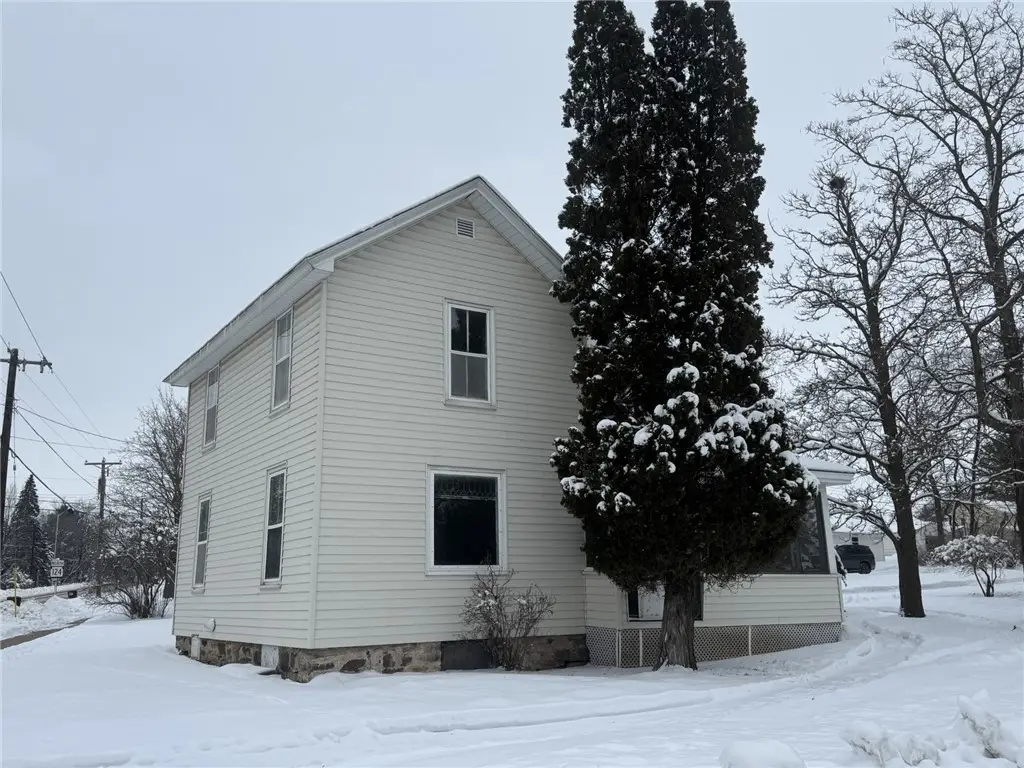 803 Jefferson Avenue, Chippewa Falls, WI 54729 - Image #1