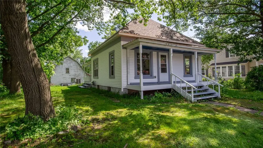 618 E Worden Avenue, Ladysmith, WI 54848 - Image #2