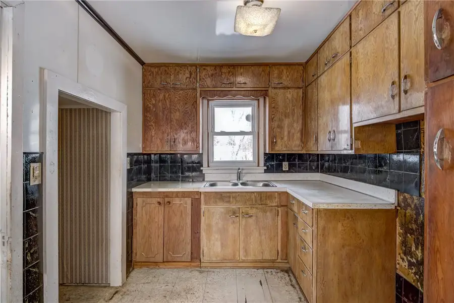 2214 Fenner Street, Eau Claire, WI 54703 - Image #3