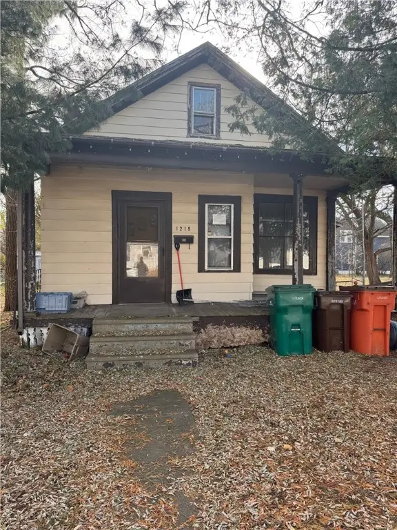 1219 & 1223 Garfield Avenue #2, Altoona, WI 54720