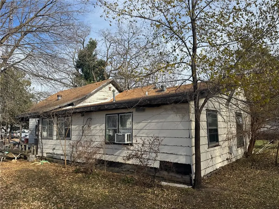 1219 & 1223 Garfield Avenue #2, Altoona, WI 54720 - Image #2